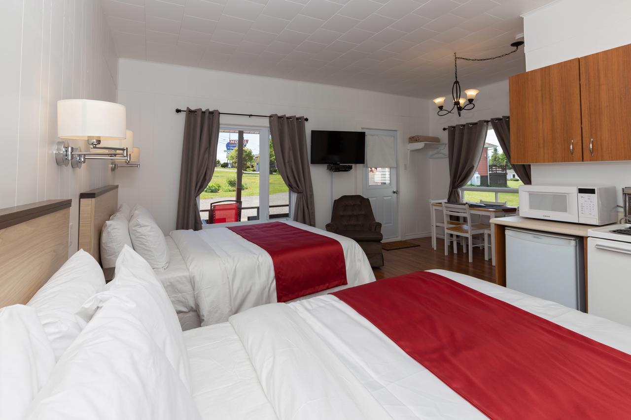 Motel Au Fleuve D'Argent Rivière-du-Loup Zewnętrze zdjęcie