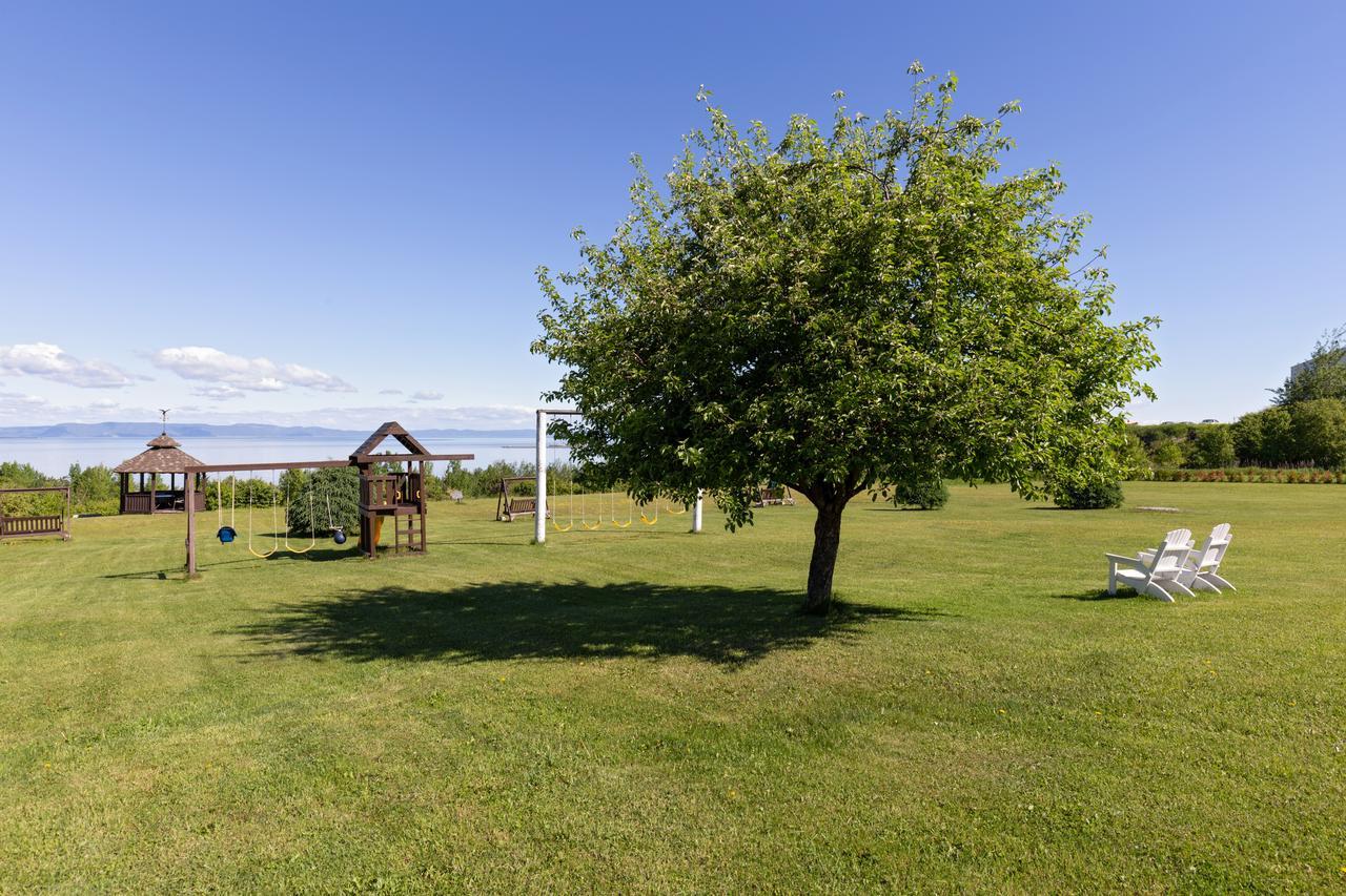 Motel Au Fleuve D'Argent Rivière-du-Loup Zewnętrze zdjęcie