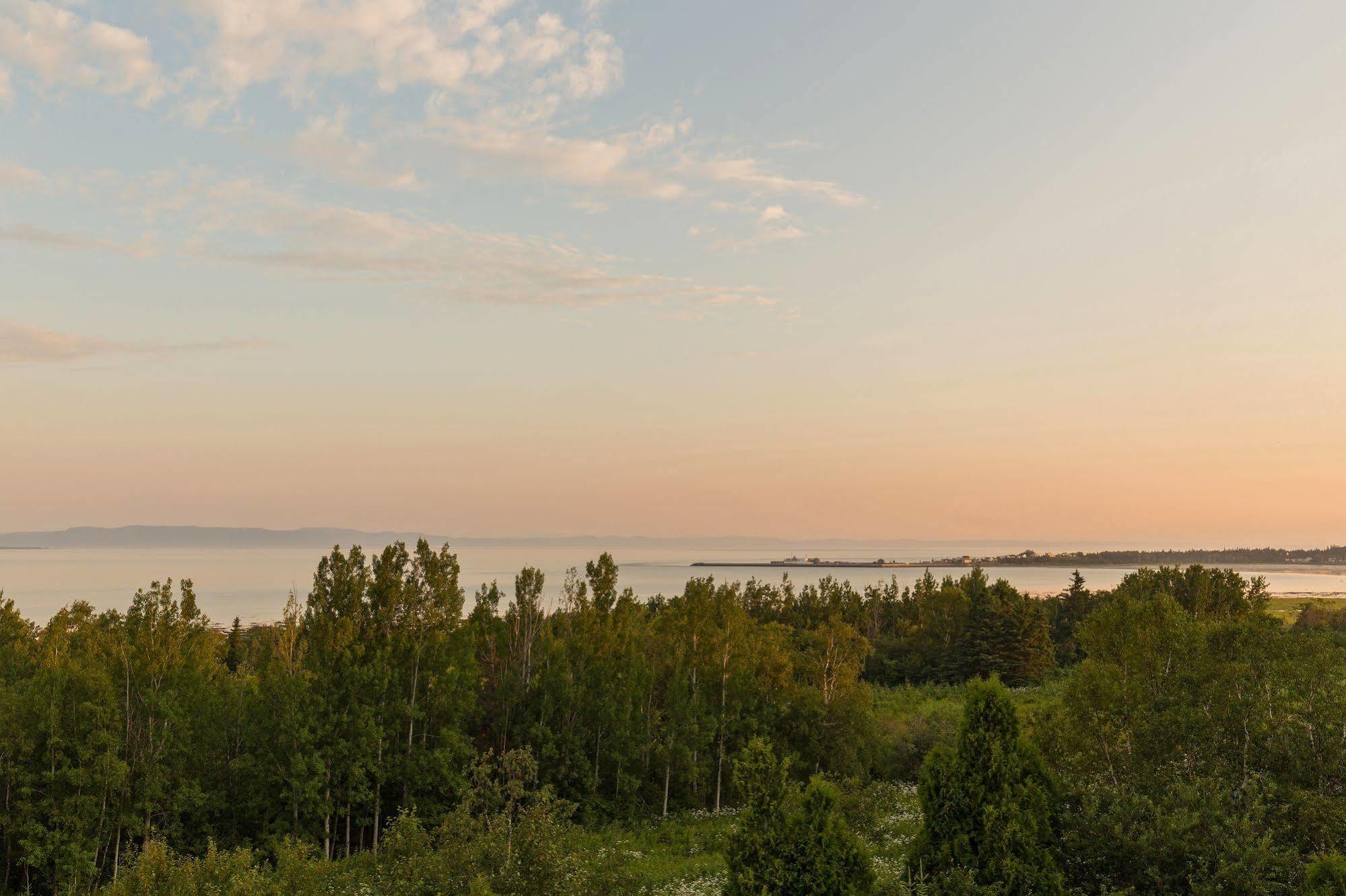 Motel Au Fleuve D'Argent Rivière-du-Loup Zewnętrze zdjęcie