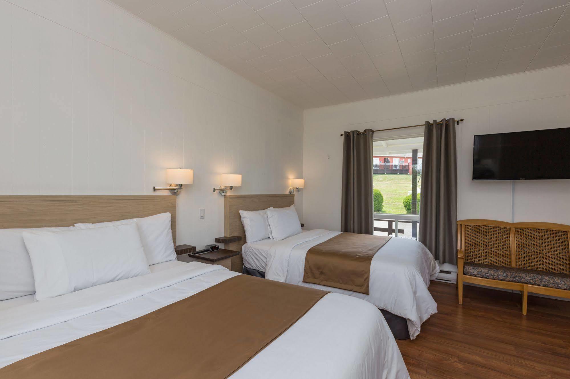 Motel Au Fleuve D'Argent Rivière-du-Loup Zewnętrze zdjęcie